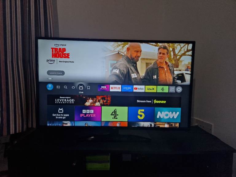 Bush Fire Smart TV HDR 4K Ultra HD Led 43 inches for sale 