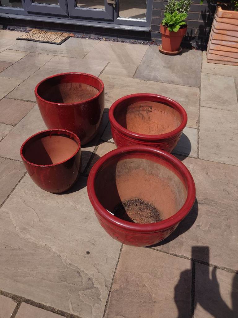 Garden plant pots