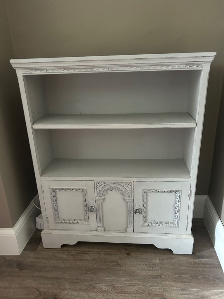 Shabby chic bookcase/storage unit