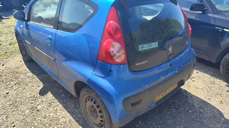 Peugeot 107 - April 27 MOT 