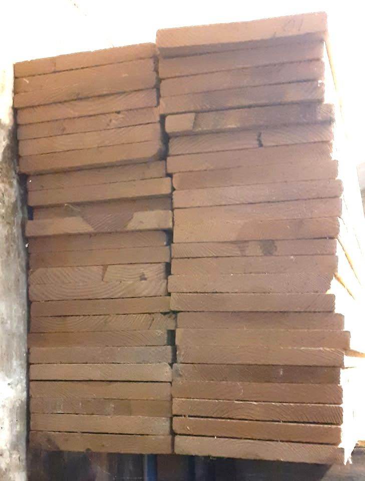 YELLOW PINE TIMBER PLANKS. 10 INCH X 1 INCH.