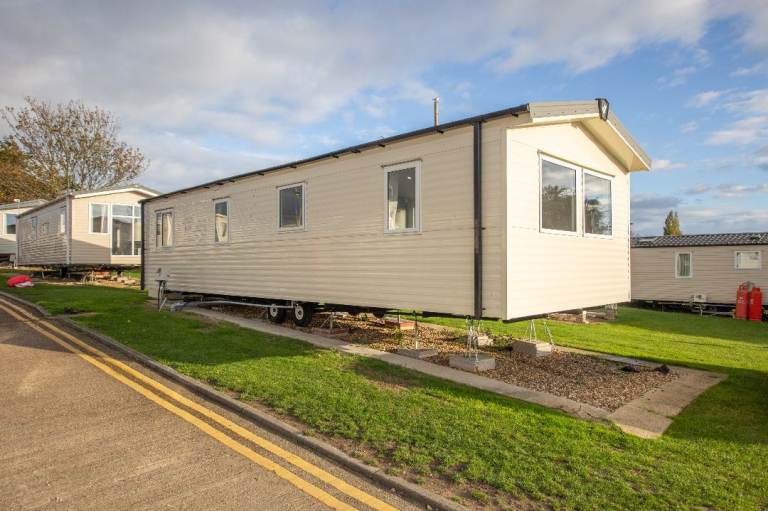 Holiday Home Clacton On Sea - Essex - Valley Farm 