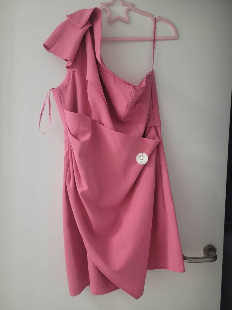 image for Chi chi london pink mini shoulder dress