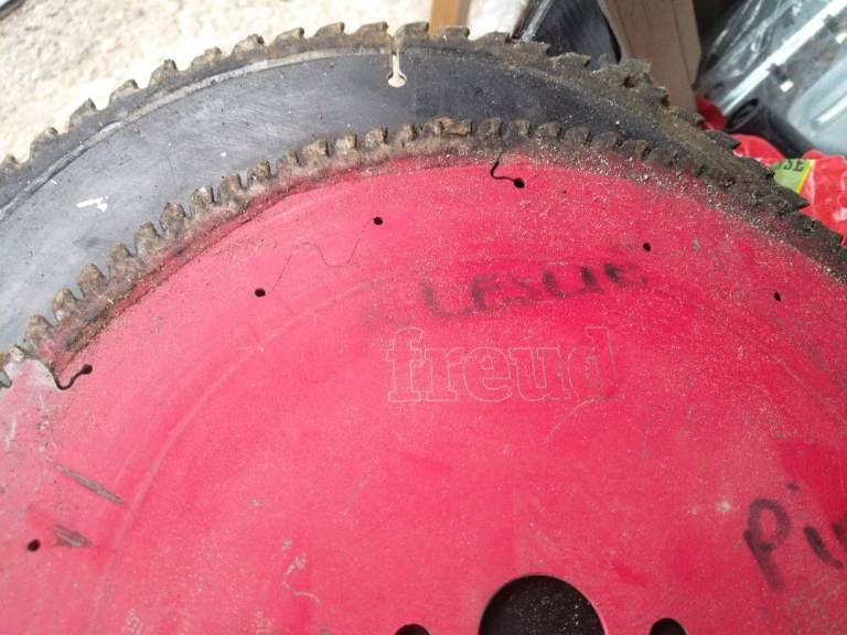 4 sharpened 305mm sharpened saw blades
