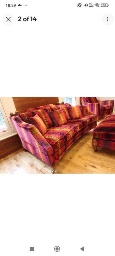 Top of the range Duresta hornblower model drop arm knoll sofa, armchair and footstool