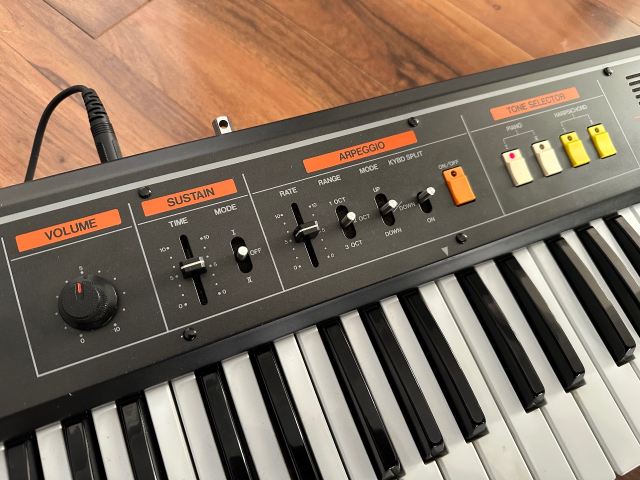 Roland EP-09 61-Key Electronic Piano 1974 - 1978, with pedal and