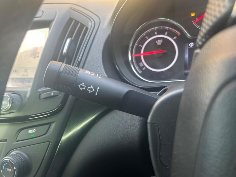 2016 Vauxhall Insignia 2.0 CDTi ecoFLEX SRi VX Line Nav Euro 6 (s/s) 5dr HATCHBACK Diesel Manual