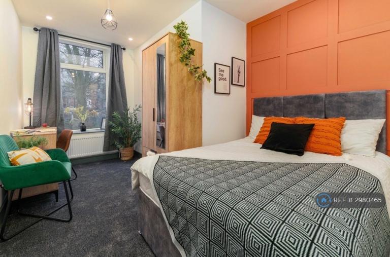1 bedroom in Ferngrove House, Bury, BL9 (#2980465)