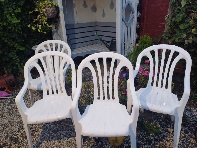White Plastic Garden/Patio Chairs x 4