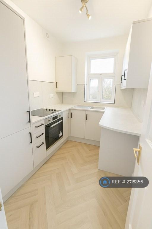 1 bedroom flat in Carter Knowle Road, Sheffield, S7 (1 bed) (#2718356)