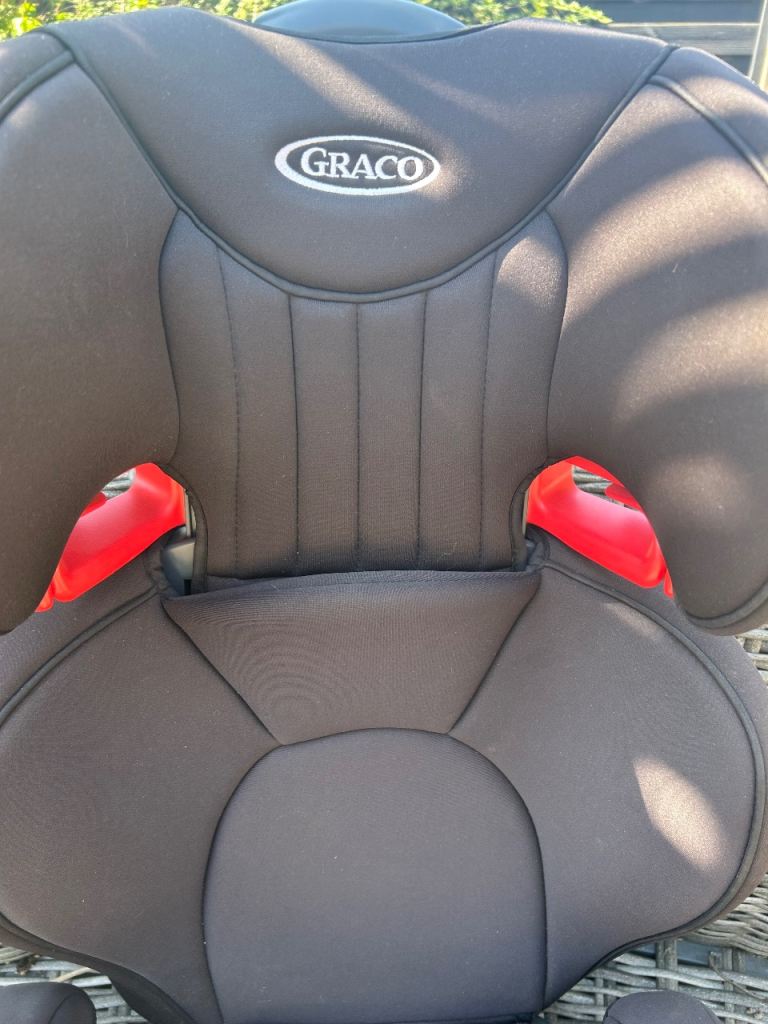 Graco Car Booster Seat – Black, Good Condition