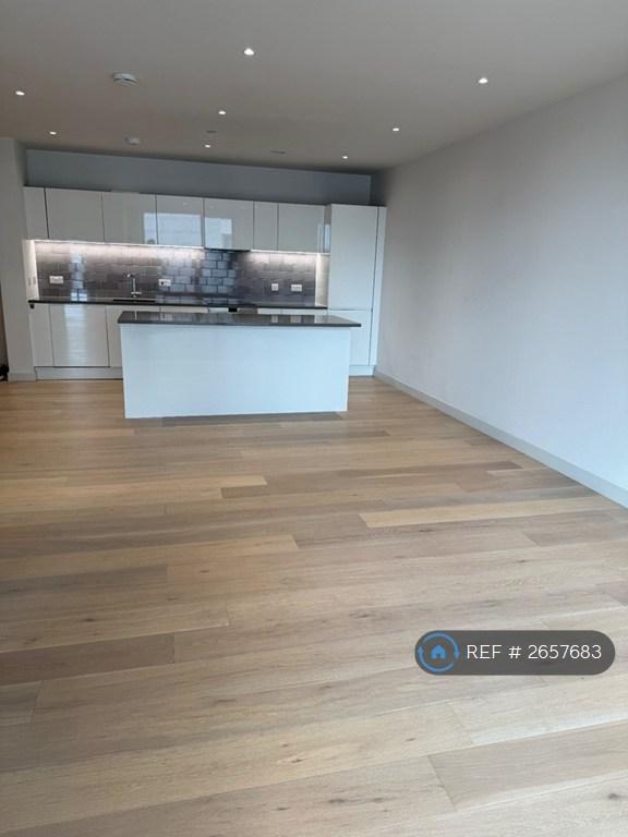 1 bedroom flat in Mercier Court, London, E16 (1 bed) (#2657683)