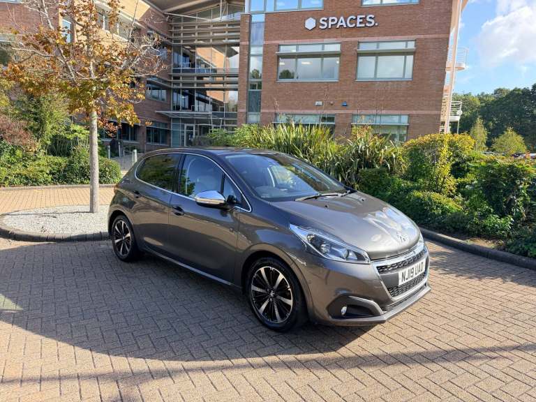 2019 Peugeot 208 1.2 PureTech Tech Edition Hatchback 5dr Petrol Manual Euro 6