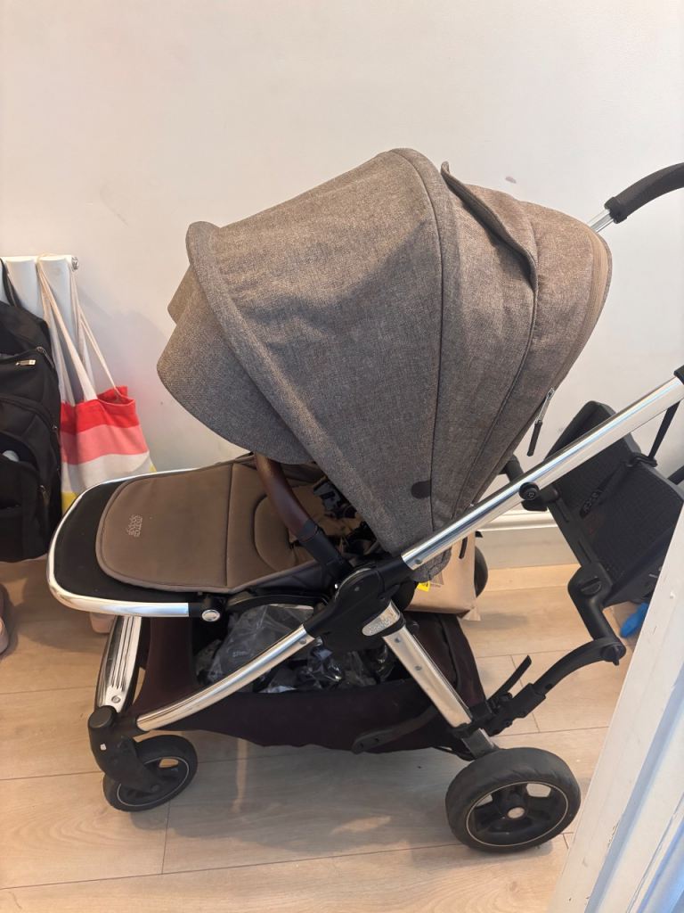 Mamas and Papas XT2 buggy and pram 