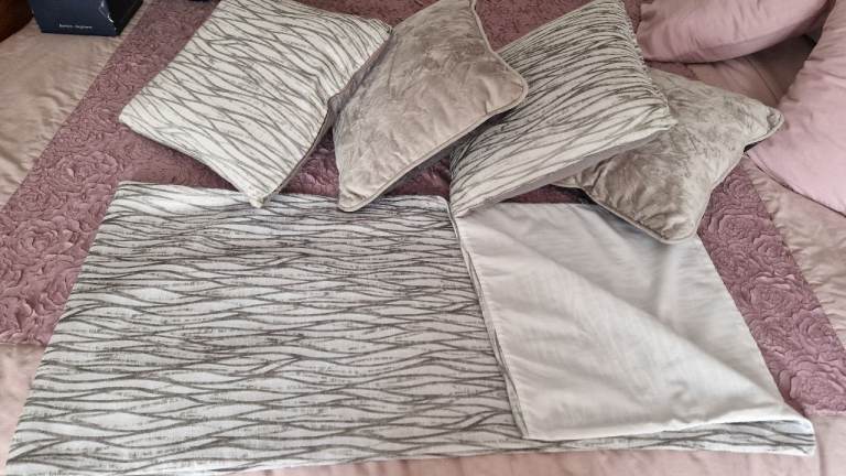Caravan Cushions (matches 2020 Coachman interior) but suitable for anything