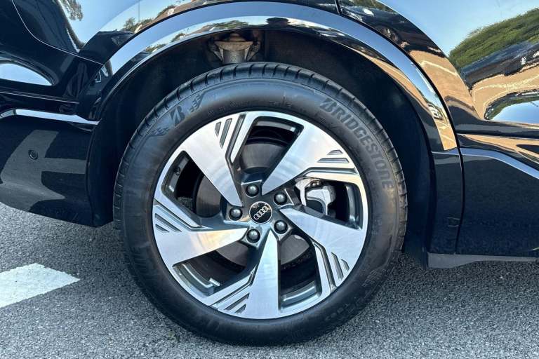 2024 Audi Q6 e-tron 100kWh S line SUV 5dr Electric Auto quattro (388 ps) ESTATE Electric Automatic