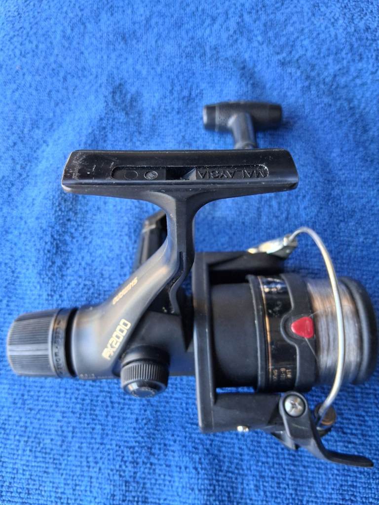 Fishing reel. Shimano FX2000