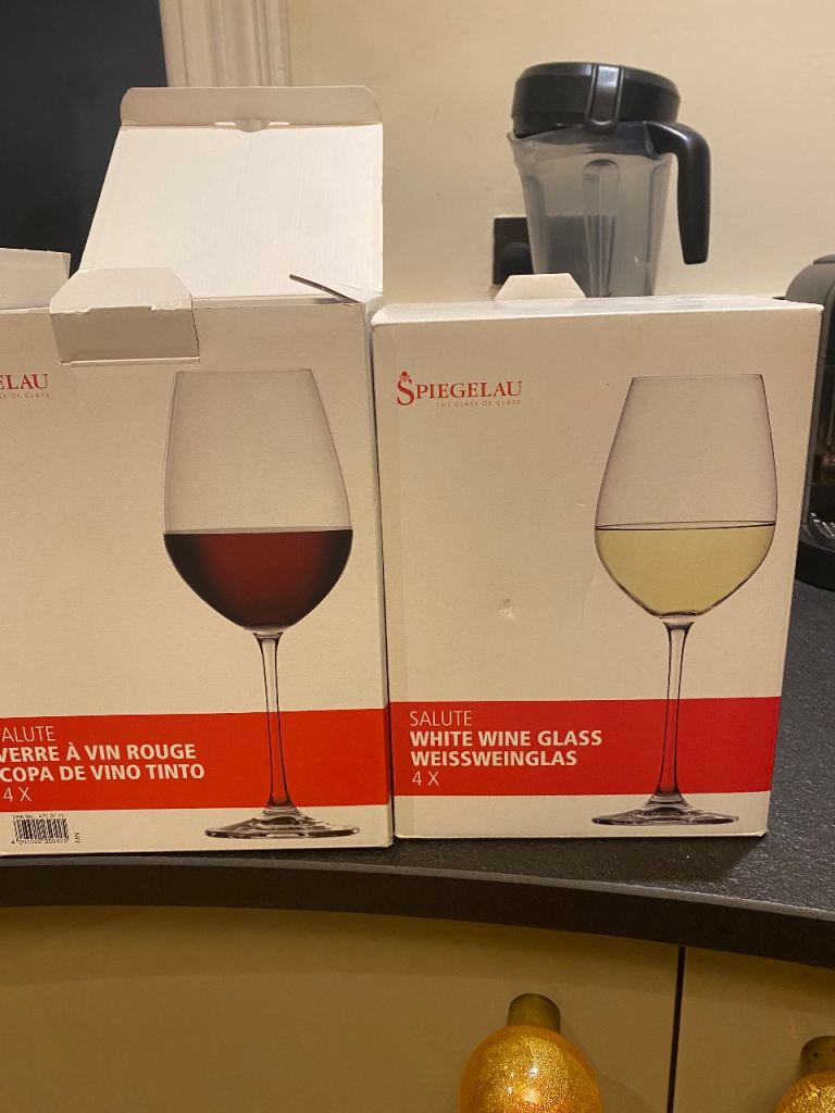 image for 8 Wine glasses in boxes 