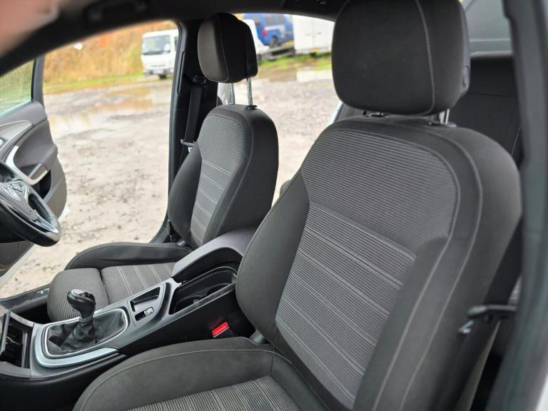 2015 Vauxhall Insignia 2.0 CDTi Limited Edition Hatchback 5dr Diesel Manual Euro 5 (130 ps) Hatch...