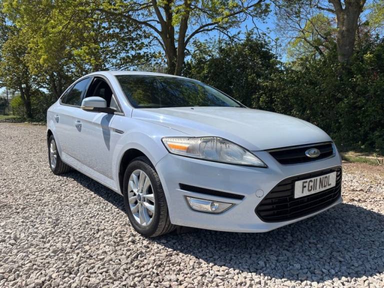 2011 Ford Mondeo 2.0 TDCi Zetec Hatchback 5dr Diesel Manual Euro 5 (140 ps) Hatchback Diesel Manual