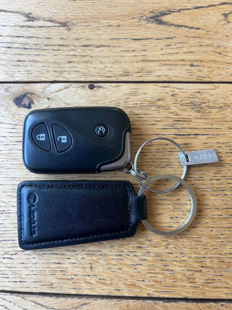 Lexus 3 Button Key