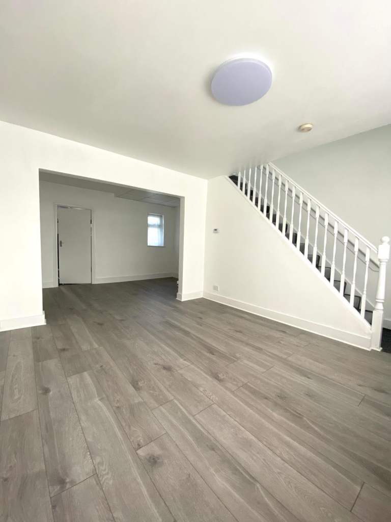 NEWLY RENOVATED 2 Bedroom House in Harlington £2100