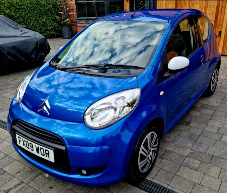 Super low mileage Citroen C1 Splash full service history £20 road tax