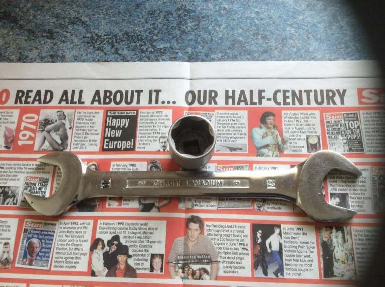 Draper Expert 30mm/32mm spanner + 30mm socket 