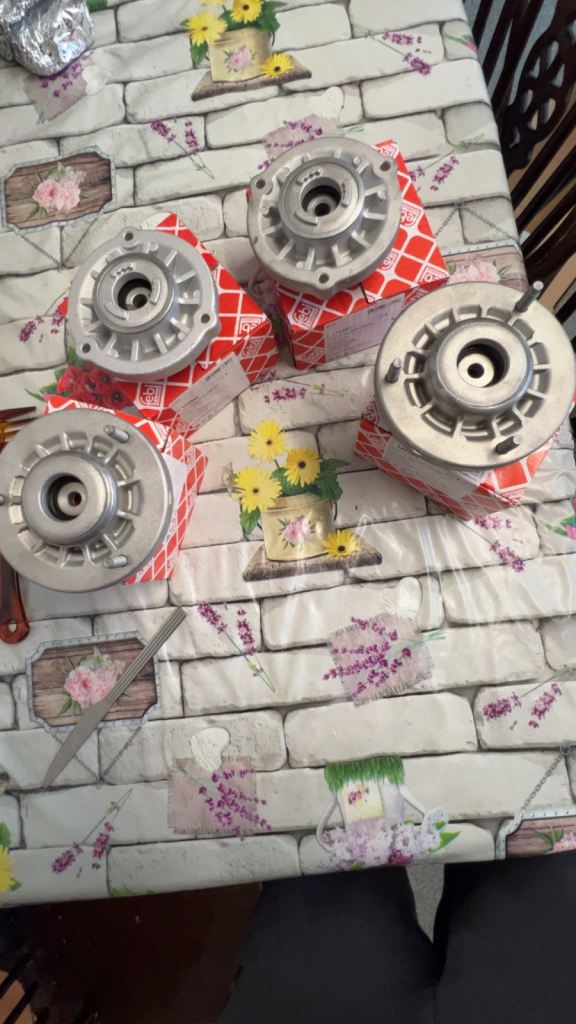 Bmw G30 Front and rear top strut mount 4pcs