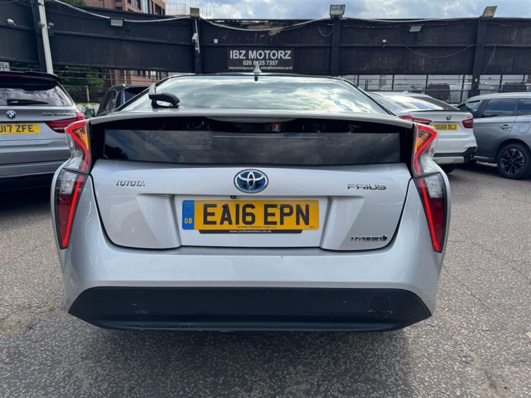 2016 Toyota Prius 1.8 VVT-h Active CVT Euro 6 (s/s) 5dr Hatchback Petrol/Ele Automatic
