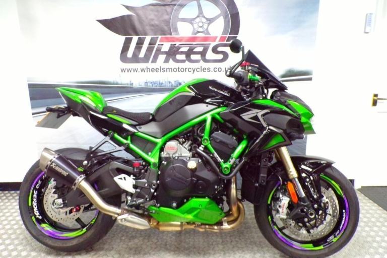 2021 KAWASAKI Z H2 SE WITH ONLY 1479 MILES FROM NEW