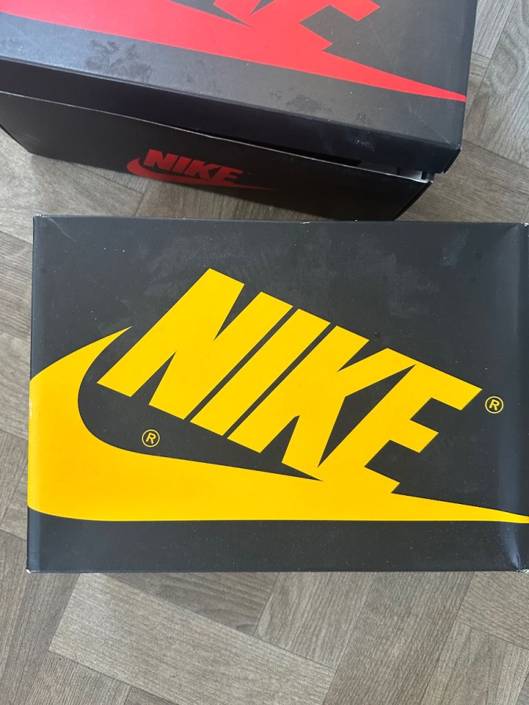 Nike Jordan 1 Retro High OG 'Taxi' Trainers UK 8
