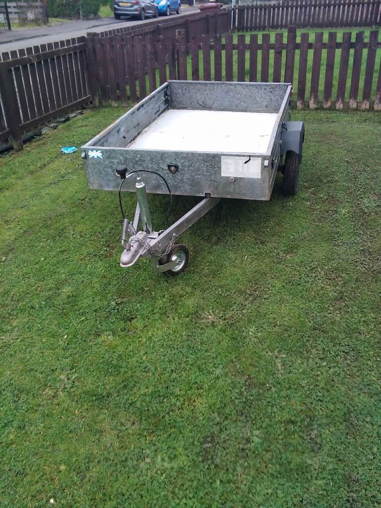 Small trailer 