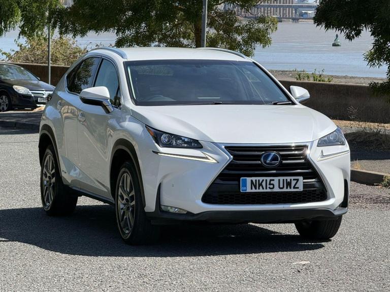 2015 Lexus NX 2.5 300h Luxury SUV 5dr Petrol Hybrid E-CVT 4WD Euro 6 (s/s) (197 ps) ESTATE Petrol...