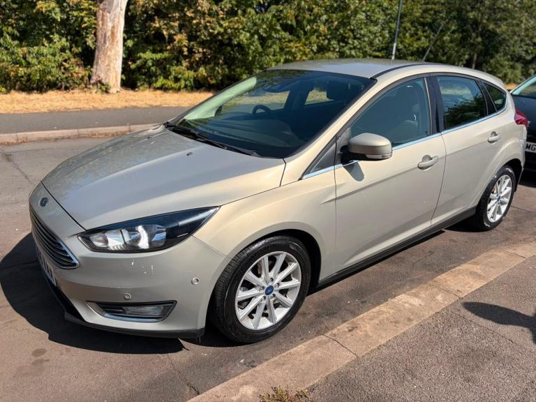 2015 Ford Focus 1.0 EcoBoost 125 Titanium 5dr petrol manual  HATCHBACK Petrol Manual