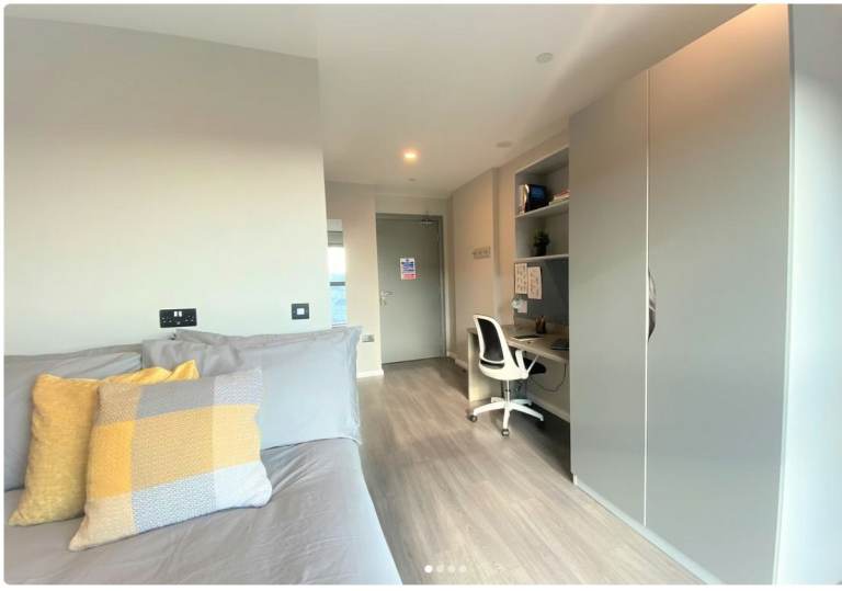 🌟 Ensuite Room – Little Patrick Street, Belfast 🌟