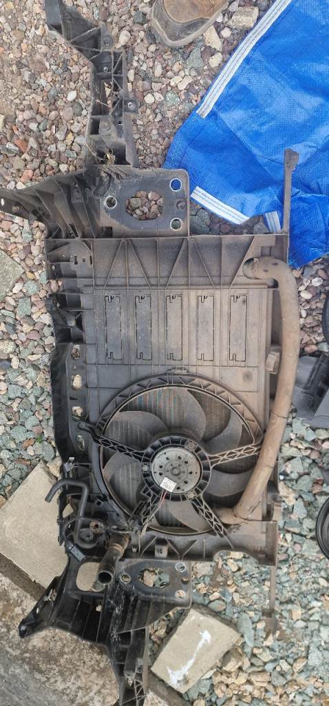 2008 R56 Mini Cooper Radiator With Fan ACCEPTING OFFERS
