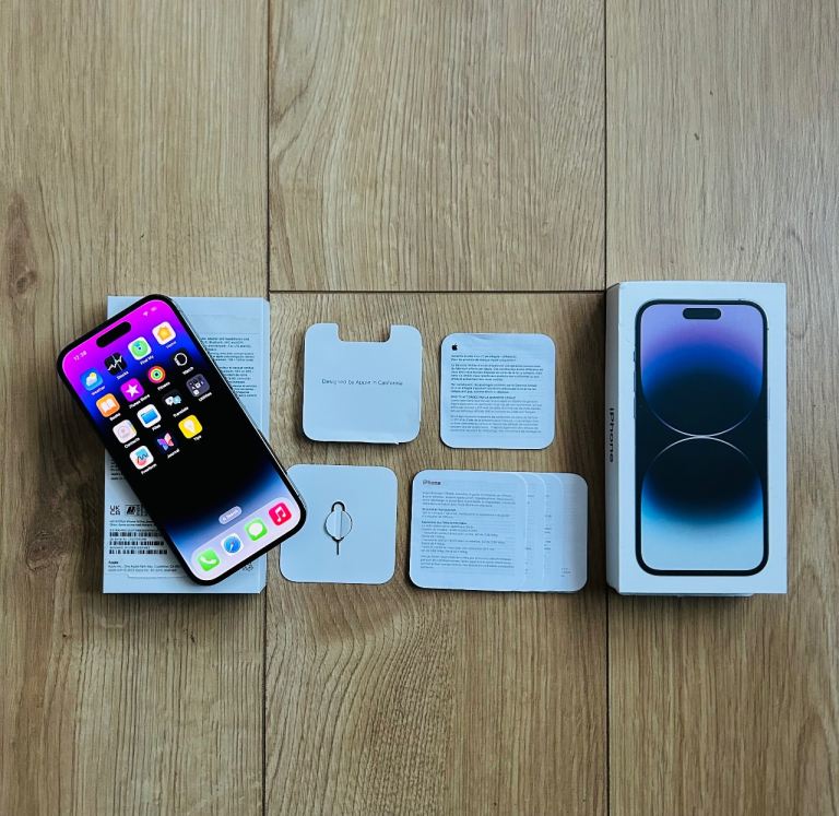 Apple iPhone 14 Pro 256gb Unlocked *Excellent*