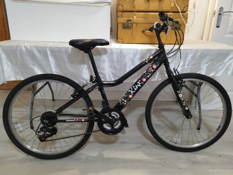 Bike in Hull - Apollo Kinx Junior (2)