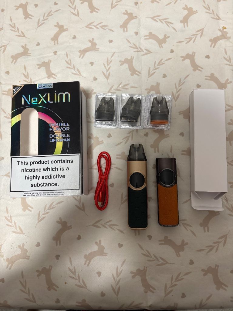 2 OXVA NeXlim vapes with coils 