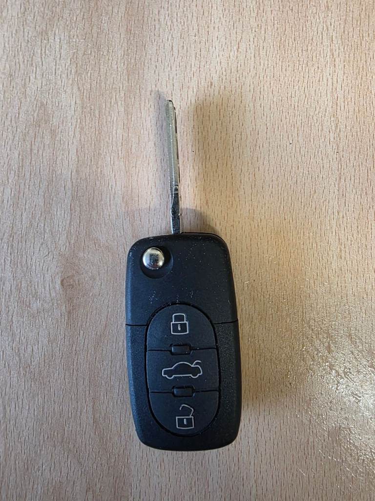 Rare Genuine OEM VW 3 Button Remote Flip Fob, Hella HLO 1J0 959 753 B