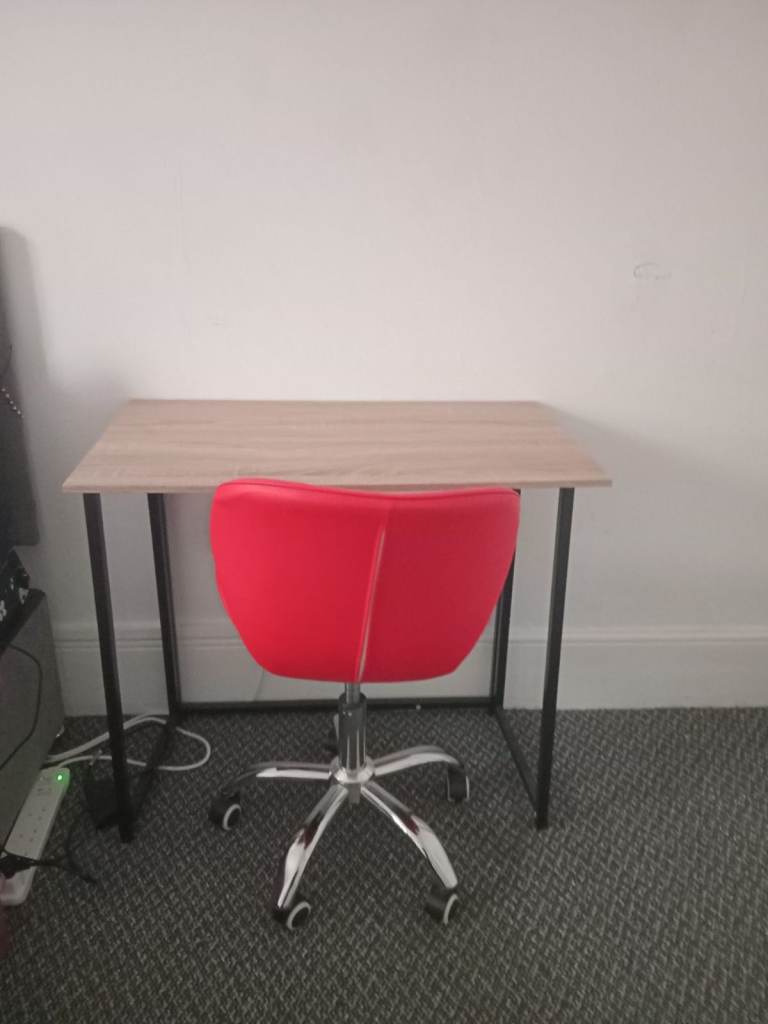 Compact Desk with Red Swivel Chair – Great Condition