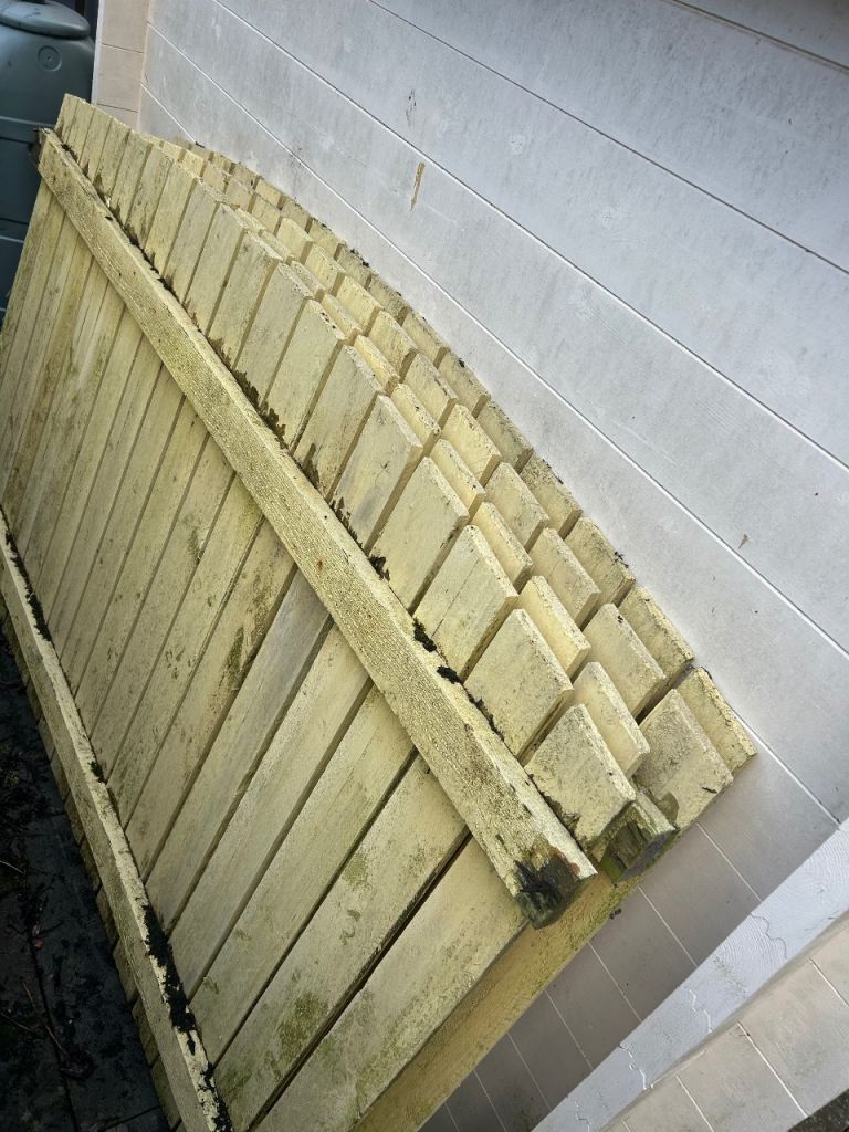 Fence Panels 