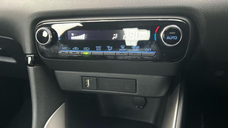 2023 Toyota Yaris 1.5 VVT-h Icon Hatchback 5dr Petrol Hybrid E-CVT Euro 6 (s/s) (116 ps) HATCHBAC...