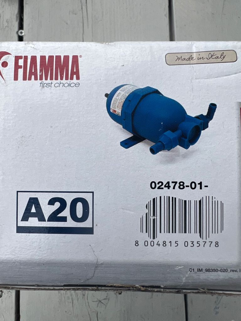 Fiamma A20 Caravan Motorhome Water Pump Expansion Tank Acumalator