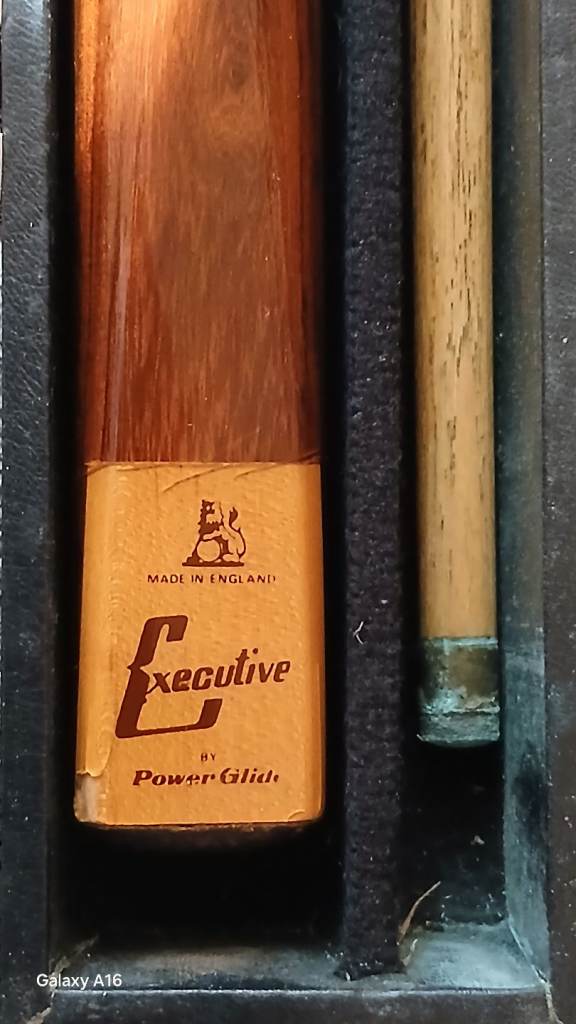 Powerglide Executive Snooker Cue With Case And Chalk In Ex Con