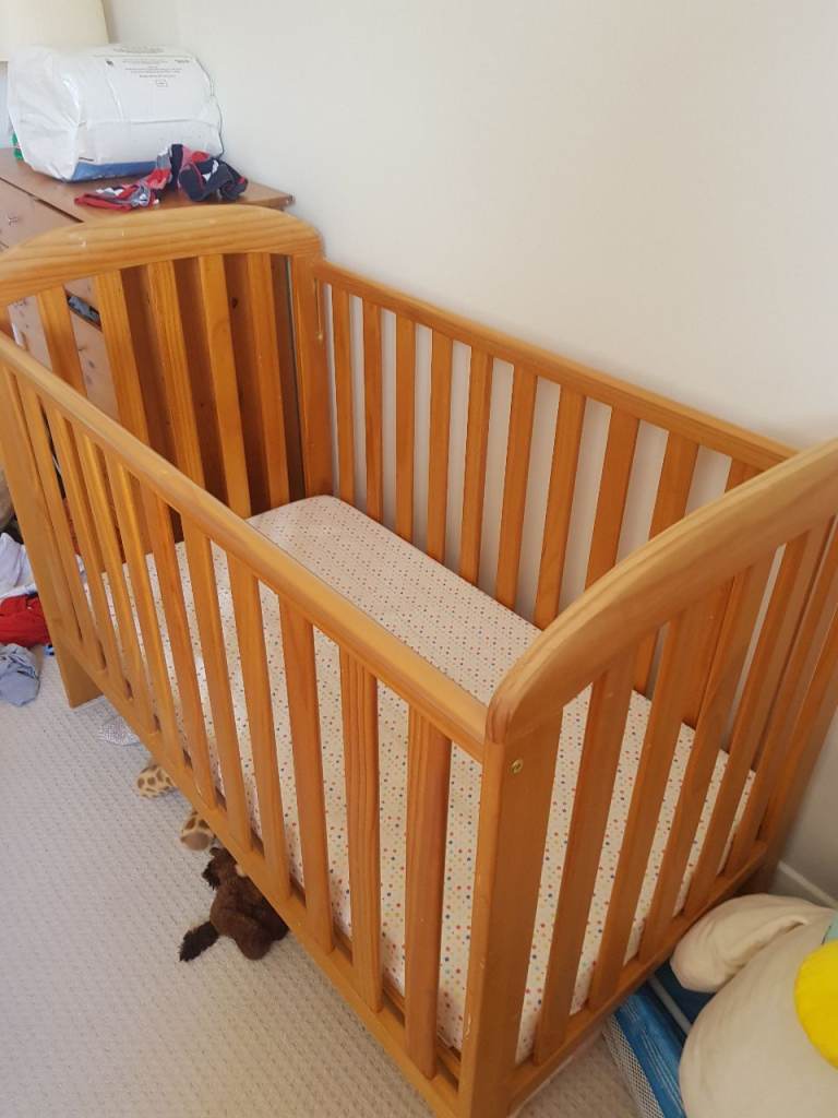 Baby cot | East Coast