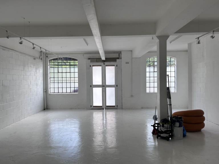ARTIST STUDIO - CREATIVE SPACE - PHOTOGRAPHY - STORAGE in Hackney (Mare Street)