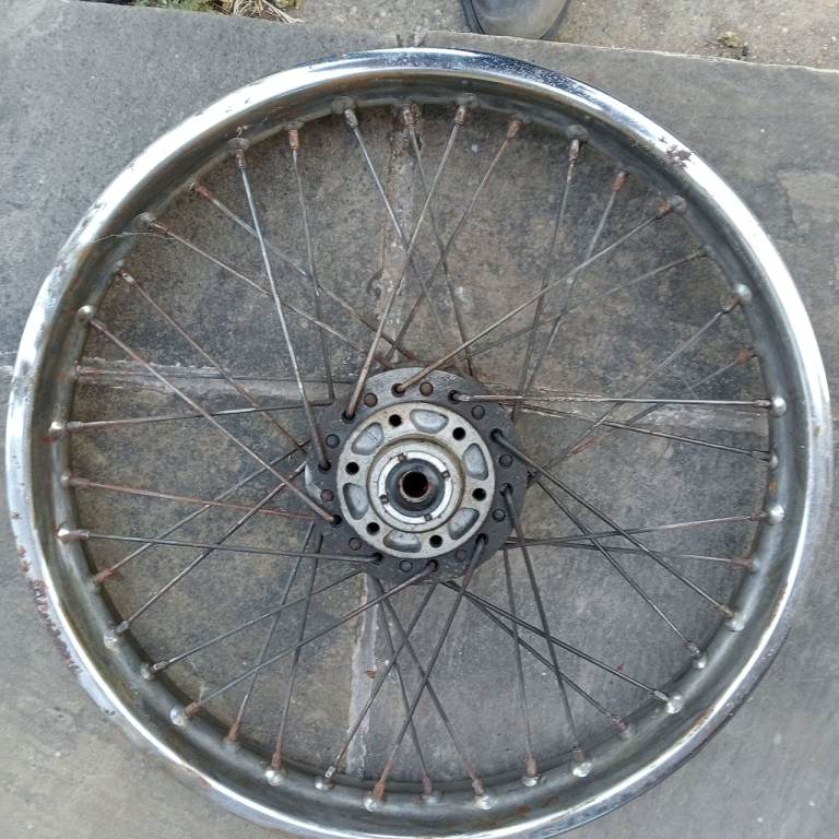 HONDA CB750 SOHC FRONT WHEEL