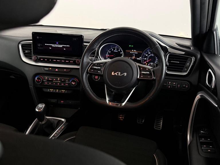 2022 Kia Ceed 1.5 T-GDi GT-Line Euro 6 (s/s) 5dr HATCHBACK Petrol Manual